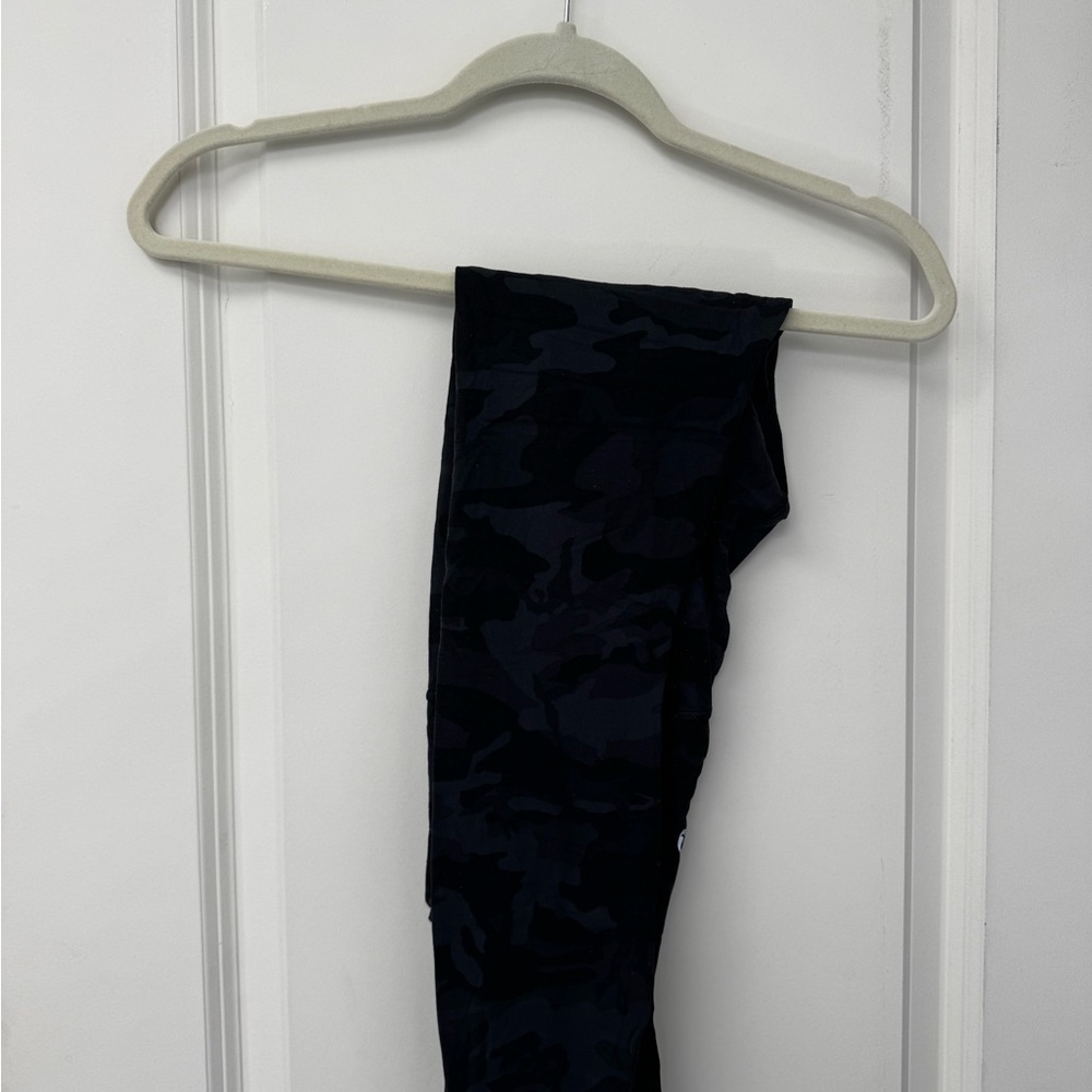 Lululemon Athletica Black Camouflage Leggings